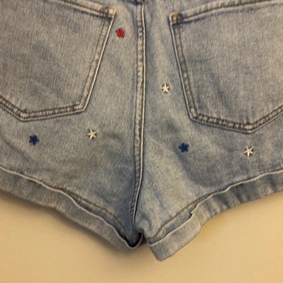 ⭐️ PacSun Embroidered Star Spangled detail High Rise  denim shorts size 30 - Picture 8 of 12